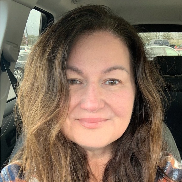 Meet your Posher, Apryl - Picture 4 of 4